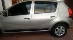 Vendo Sandero Expression 1.6 Completo