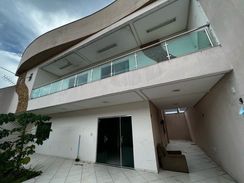 Casa com 3 Dormitórios à Venda, 350 m² por RS 750.000,00 - Parque Dez de Novembro - Manaus-am