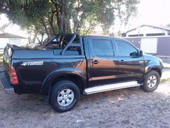 Vendo Hillux Ano 2006