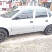 Vende SE Corsa Sedan 2004