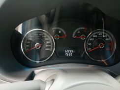 Fiat Grand Siena Essence 1.6 16v Dualogic (flex) 2013