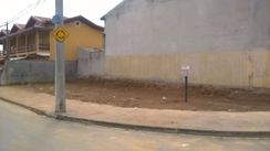 Terreno de Esquina Planinho