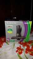 Vendo XBOX 360 com Kinect ( Travado ) Completo com Jogos