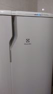 Geladeira Frost Free Electrolux 240 L Branca