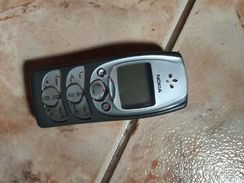 Vende-se Celular Simples