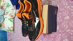 Fotos Similares: Mizuno 100 Reais 