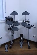 Bateria Yamaha Dtx 500 + Amplificador Roland Pm 10