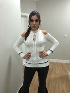 Blusa Tricot Ombro Vazado e Amarração