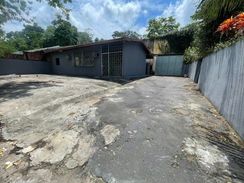 Fotos Similares: Casa com 3 Dormitórios e Galpão à Venda, 500 m2 por RS 580.000 - Coroado - Manaus-am 