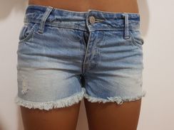 Lindo Short Jeans Claro