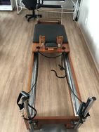 Vende -se Aparelho de Pilates (reformer )