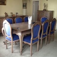 Fotos Similares: Mesa de Jantar Luiz XV e 8 Cadeiras 