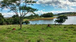 Chácara / 75.000 m2 às Margens da Represa de Furnas Paraguaçu MG