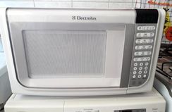 Microondas 31 Litros- Electrolux