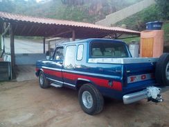 F1000 Cabine Dupla Estendida