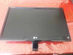 Vende-se Monitor Lg 21 Polegadas