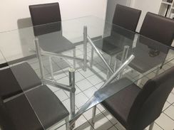 Lindo Conjunto de Mesa de Jantar