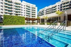 Apartamento com Clube na Praia