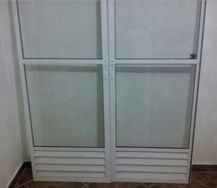 Vendo Portas Balcão / Vitrô / Pias de Mármore