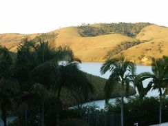 Linda Chácara a Beira da Represa