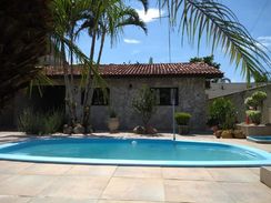 Casa com Piscina no Cambijú – Itapoá