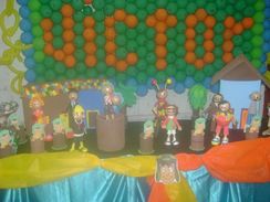 Decoraçâo Lindos Bonecos em E.v.a 3d da Turma do Chaves