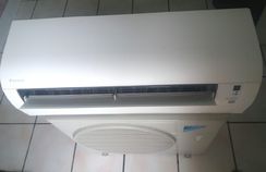 Ar Condicionado 9.000 Quente e Frio Daikin