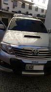 Hilux 4x4 Diesel 5 Lugares - Utilitario