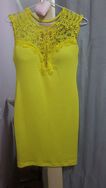 Vestido Amarelo Tubinho com Renda