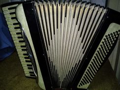 Acordeon Italiano Candido Iorio 120 Baixos