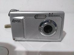 Câmera Lenox Digital Compacta - 3.1 Megapixels