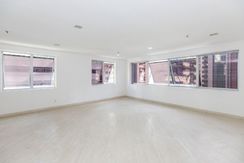 Sala Comercial no Bairro Paraíso. Preço e Disponibilidade do