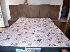 Cama Box com Criado