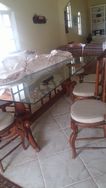 Vendo Mesa com 8 Cadeiras + Arca com Espelho