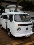 Vendo uma Kombi