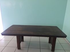 Mesa de Madeira Maciça