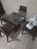 Vendo uma Mesa