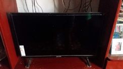 TV Lcd 28 Polegadas, Cama e Colchão