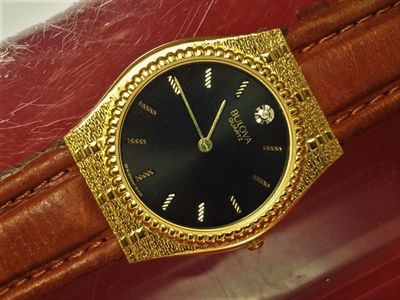 Relógio Bulova 92m92 (ano 1986) Banho Ouro, um Diamante