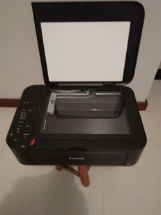 Vendo Impressora Multifuncional da Marca Canon