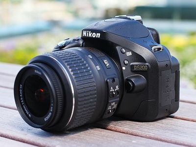 Câmera Nikon D5200 Full Hd Kit 18-55mm