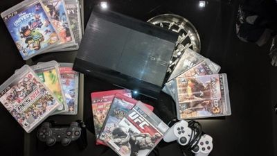 Playstation 3 Superslim - com 12 Jogos