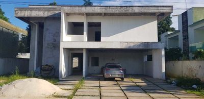 Casa com 6 Dormitórios à Venda, 620 m2 por RS 1.200.000 - Ponta Negra - Manaus-am