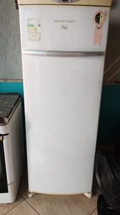 Freezer Vertical 237 Litros