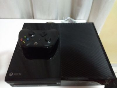XBOX One 500gb+controle