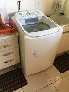 Vendo Máquina de Lavar Electrolux 16 Kg