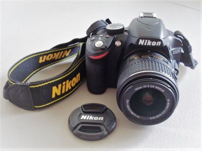 Vendo Câmera Digital Nikon D3200