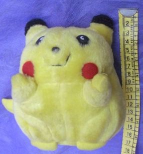 Pikachu c/ Som ao Apertar Pokémon Pelúcia 16 Cm