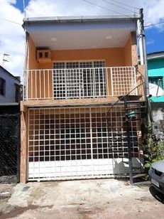 Casa com 2 Dormitórios à Venda, 160 m2 por RS 190.000,00 - Alvorada - Manaus-am