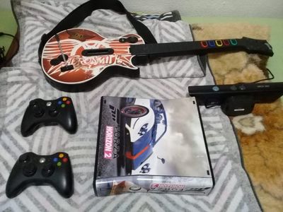 XBOX 360 + Guitarra + Knet e Alguns Jogos